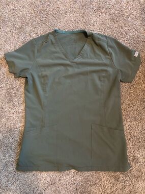 EPIC scrub top